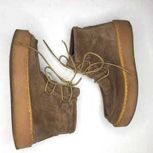 Lola Miller London chukka boots with crepe sole.